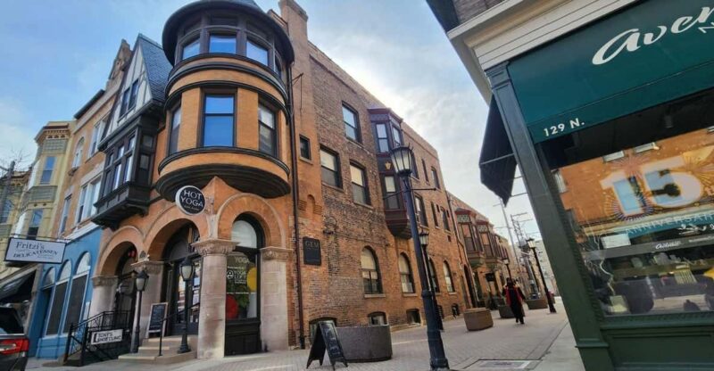 Oak Park: Hemingway District Food Tour - Culinary Exploration of the Hemingway District