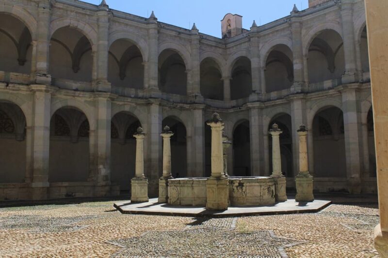 Oaxaca and Its Colors: Walking City Tour - Local Markets and Culinary Experience