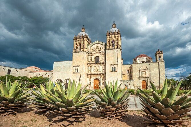 Oaxaca City tour - Santo Domingo museum & the colorful market - Vibrant Mercado Benito Juarez: The Heart of Local Oaxaca
