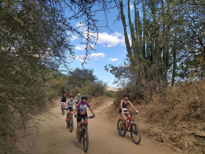 Oaxaca: Ejutla Canyon 1 Day Bike Tour - Dining and Cuisine