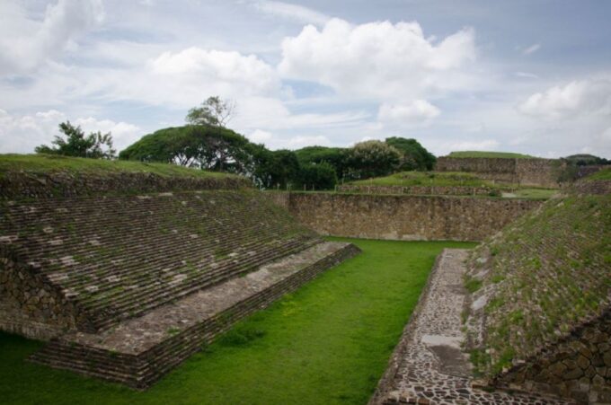 Oaxaca: Monte Alban Guided Archaeological Tour - Transportation and Pickup