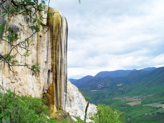 Oaxaca: the Snake - Hierve El Agua 1 Day Tour. - Unique Natural Wonders