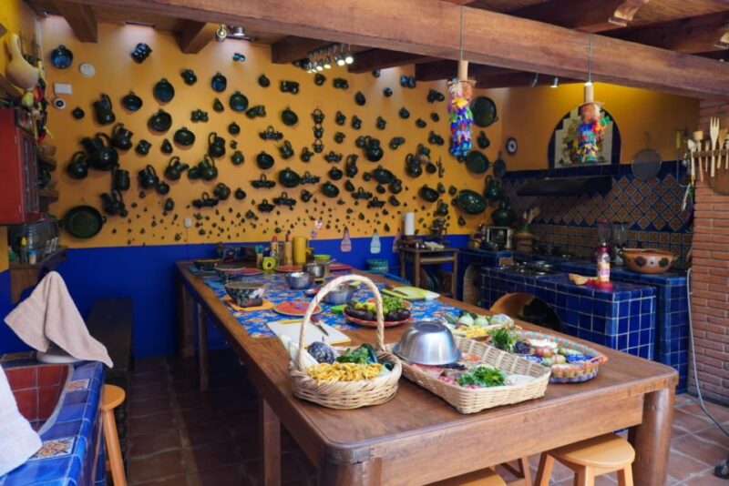 Oaxaca: Traditional Oaxacan Cooking Class With Market Visit - Participant Information