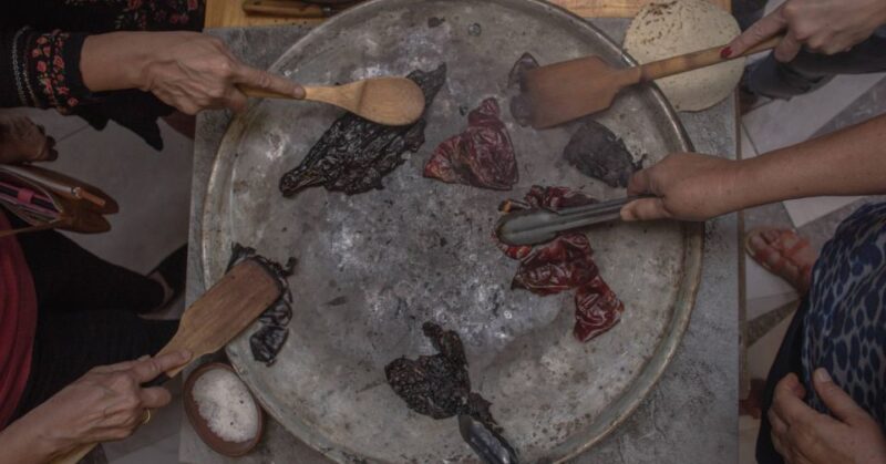 Oaxaca: Traditional Oaxacan Food Cooking Class - Ingredient Sourcing and Preparation