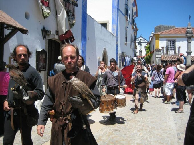 Óbidos Private Guided Walking Tour - Language and Group Size