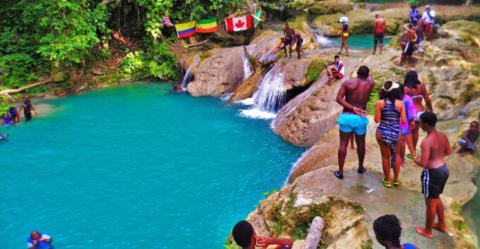 Ocho Rios: Blue Hole, Dunn's River & Reggae Hill Guided Tour - Climbing Dunns River Falls