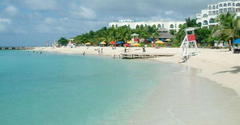 Ocho Rios: Dunns River Falls and Bamboo Blu Beach Club - Activities Included
