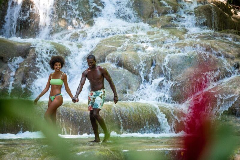 Ocho Rios: Full Day Powerboat Trip to Dunns River Falls - Cancellation and Reservation