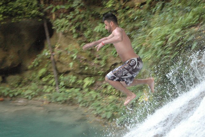 Ocho Rios Highlight Tour Including Dunns River Falls - Dunns River Falls Adventure