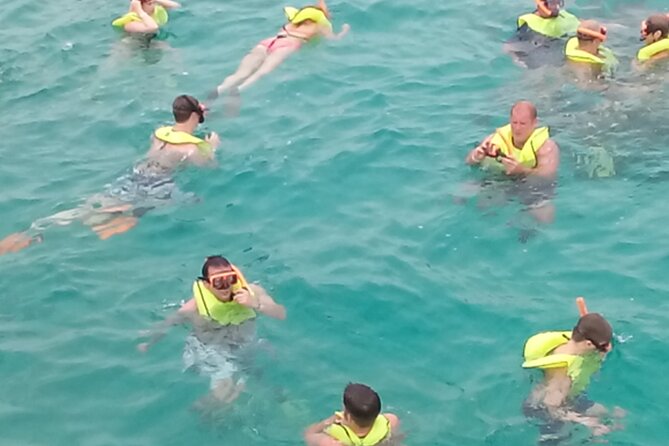 Ocho Rios Sunset Catamaran Cruise With Dinner - Memorable Sunset Sightseeing