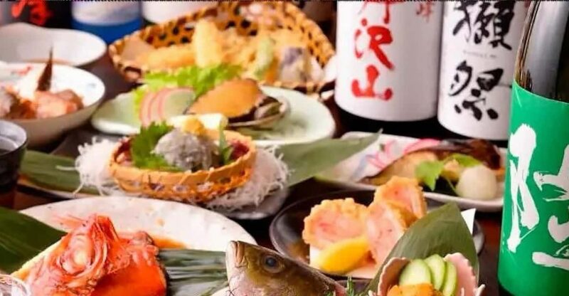 Odawara: Izakaya Dinner and Karaoke Experience With Geisha - Fresh Seafood-Centric Menu