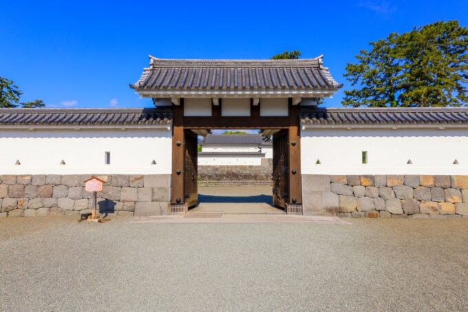 Odawara: Odawara Castle Tenshukaku Entrance Ticket - Exploring the Castle Garden