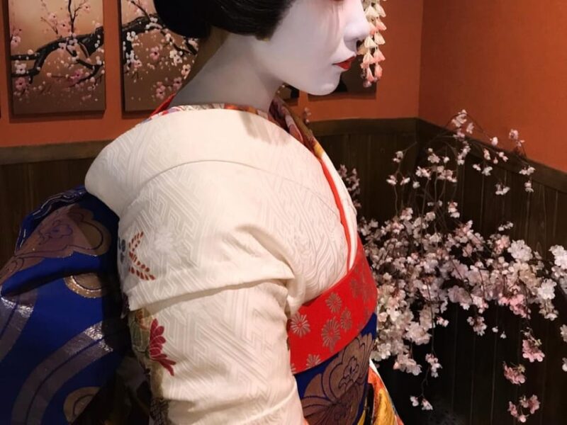 Odawara: Sushi Dinner and Karaoke Experience With Geisha - Key Points