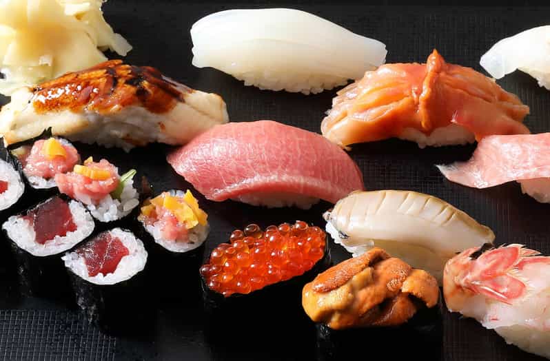 Odawara: Sushi Dinner and Karaoke Experience With Geisha - Skilled Sushi Chefs Culinary Expertise