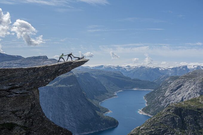 Odda: Full-Day Trolltunga Hiking, and Climbing Tour - Customer Feedback