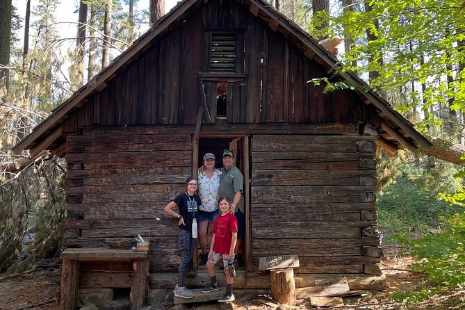 Off-Road Giant Sequoia 4x4 Tour - Hiking to Giant Sequoia Grove