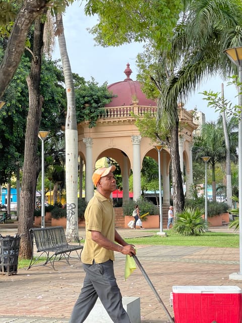Off The Beaten Path Dominican Tour" - Tour Duration and Group Size
