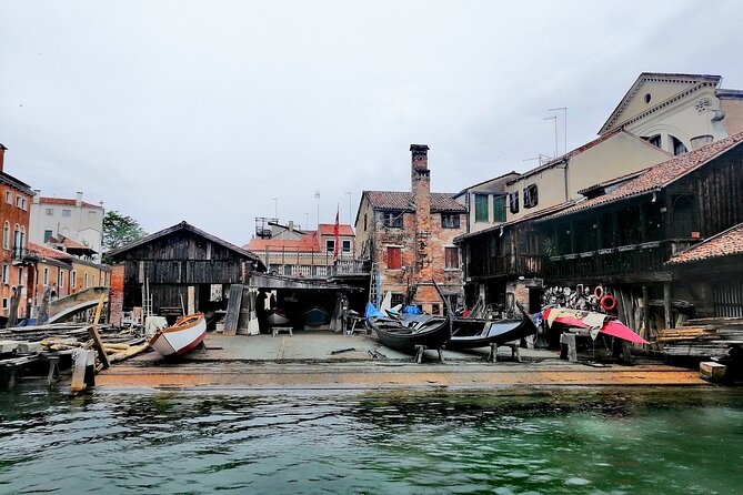 Off the Beaten Path Walk in Venice - Quieter Neighborhoods