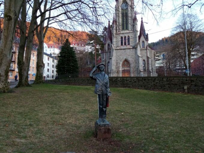 Off the Beaten Track in Bergen: A Self-Guided Audio Tour - Transformation of Sandviken
