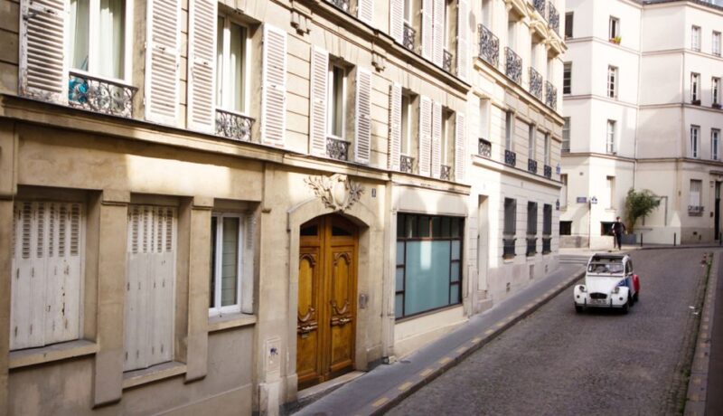 Off-the-Beaten Track in Paris: 2-Hour Vintage 2CV Tour - Vintage 2CV Highlights
