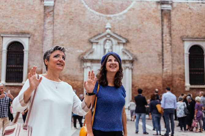 Off the Beaten Track in Venice: Private City Tour - Meeting and Pickup