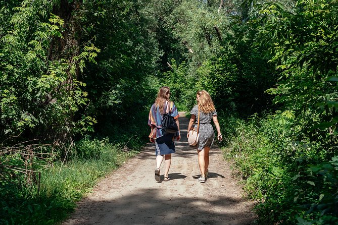 Off the Beaten Track in Warsaw: Private City Tour - Discovering Pragas Hidden Gems