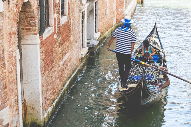 OFF Venetian Traditions: Public Gondola Tour in Venice - Recap