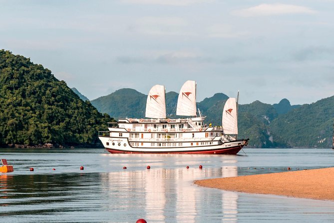 (Official) Signature Halong Cruise - 03 Days 02 Nights Program - Dining and Onboard Activities
