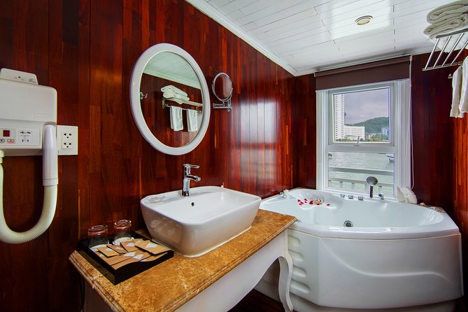 (Official) Signature Royal Cruise - 03 Days 02 Nights Program - Tai Chi and Cooking Class