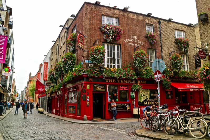 Official Temple Bar Dublin City Walking Tour With Guinness - Tour Inclusions and Accessibility