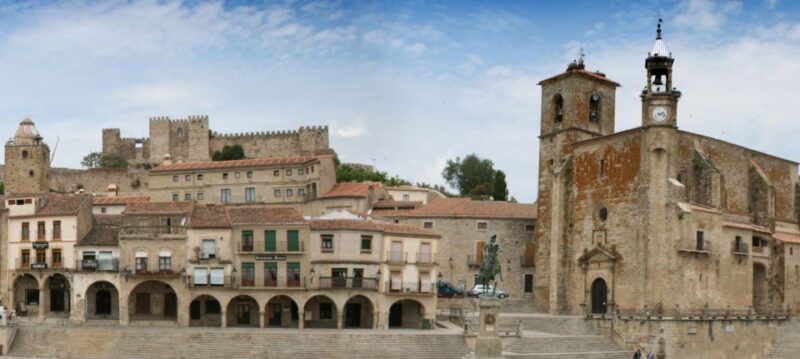 OFFICIAL TOUR OF HISTORICAL, LEGENDARY, AND MONUMENTAL TRUJILLO - Pricing and Discounts