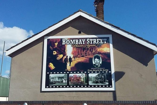 Official World Famous Belfast Taxi Mural Tour - Tour Confirmation and Accessibility