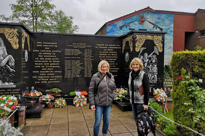 Official World Famous Belfast Taxi Tour ™ - Contact Information