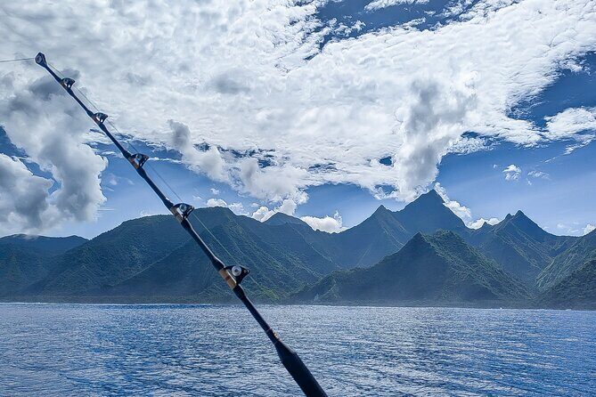 Offshore fishing around the Teahupo'o wave - The Practical Details: Price, Capacity, and Logistics