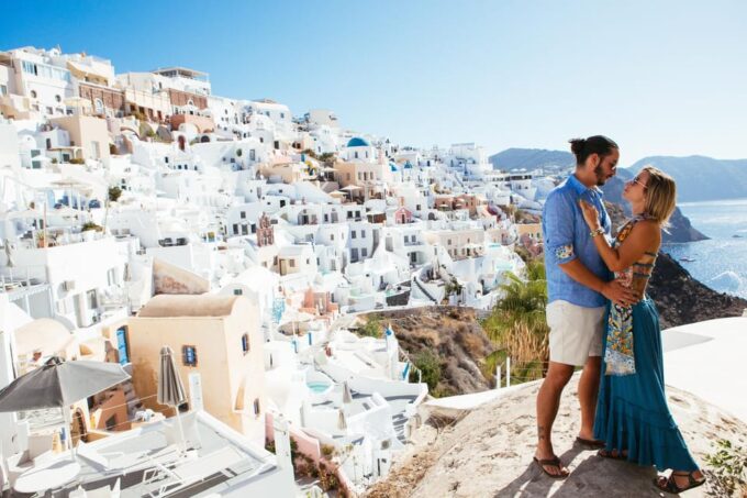 Oia: Professional Photoshoot With a Local Photographer - Pricing and Duration