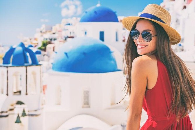 Oia Sunset and Traditional Villages Full Day Tour - Discovering Oias Beauty