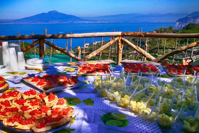 Oil & Lemon Walking Tour- the Essence of Sorrento - Uncovering the Art of Winemaking