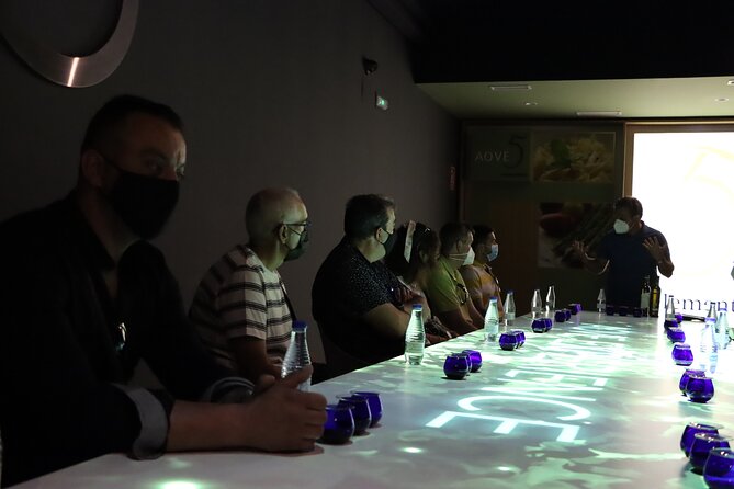 Oil Tourism at Finca La Pontezuela - Schedule and Availability Details