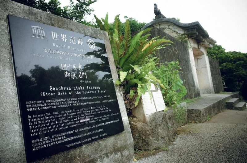 Okinawa: Double-Decker Open Top Bus Tour With 3 Trip Options - Onboard Experience and Amenities
