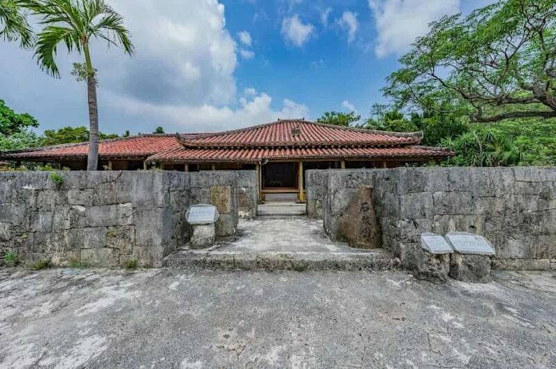 Okinawa: Private Romantic Tour with Driver - Gyokusendo Cave: A Limestone Wonderland
