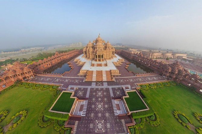 Old and New Delhi Private Guided Day Trip - Accessibility and Customization