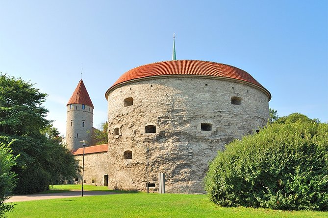 Old and Nowaday Tallinn Driving and Little Walking Private Tour - Additional Information