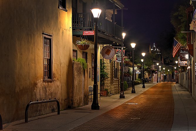 Old City Ghosts: Phantom Pirates & Poltergeists Tour - Spooky Stories