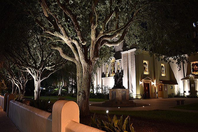 Old City Ghosts: Phantom Pirates & Poltergeists Tour - Potential Ghostly Sightings