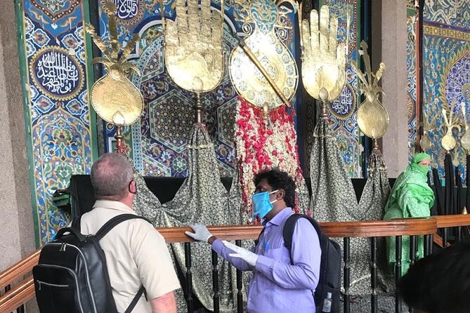 Old City Walk in Hyderabad With Professional Guide to Go Back 400 Years in Time - Exploring the Old City