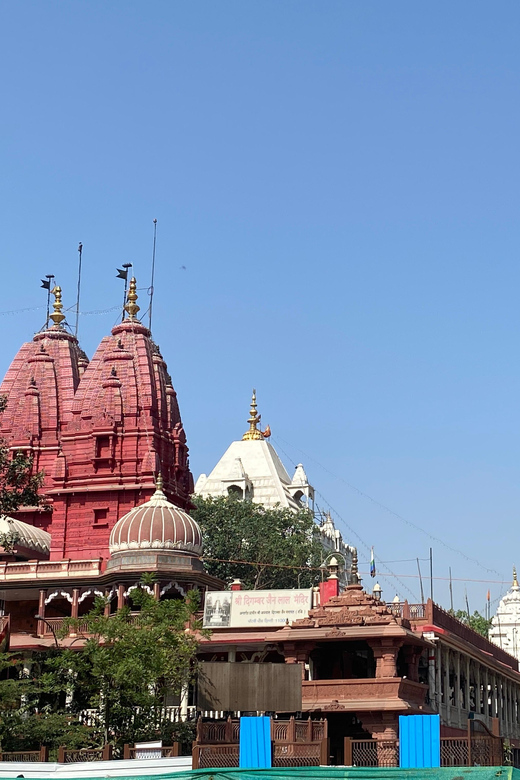 Old Delhi: Cultural & Historical Local Tour Experience - Itinerary Breakdown