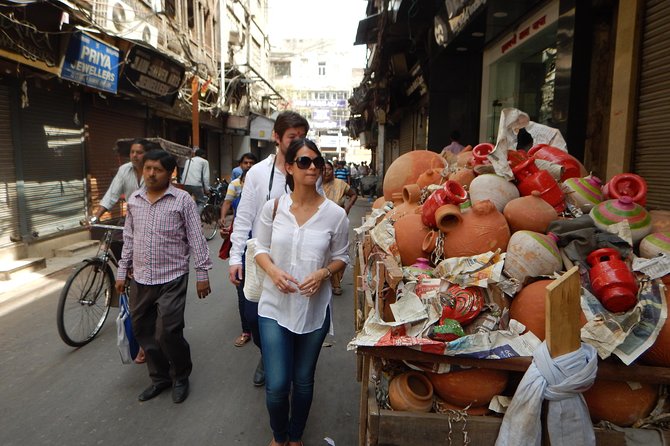 Old Delhi Food, Heritage&Cultural Walk With Rickshaw Ride to Masterji Kee Haveli - Tasting Delectable Street Foods