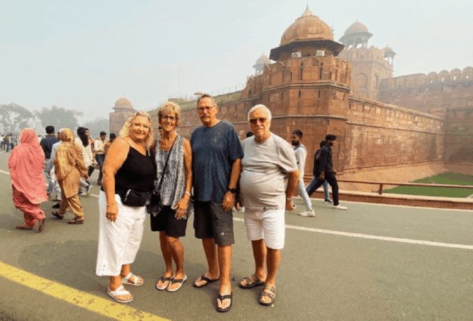 Old Delhi: Guided Tour of Chandni Chowk, Rickshaw Ride, Food - Hotel Pickup and Drop-off