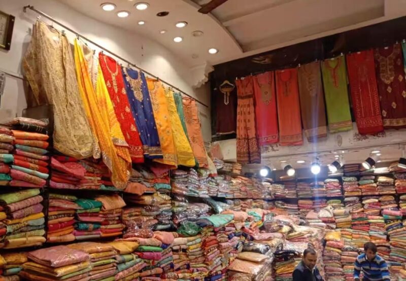 Old Delhi: Old Delhi City Tour With Rickshaw & Street Food - Key Points