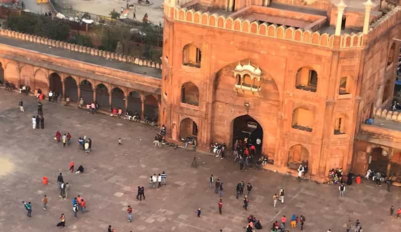 Old Delhi: Private Tour by Car With Guide and Lunch - Chandni Chowk and Old Bazaars
